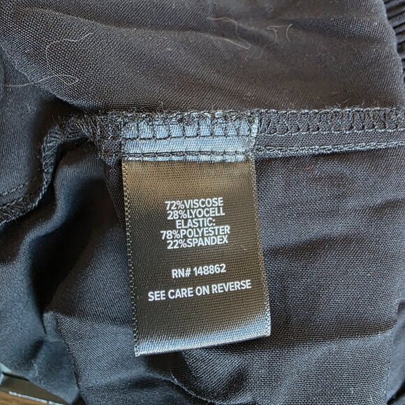 TORRID Black Babydoll Smocked Top Blouse Cold Shoulder Flowy Plus Size 1 - 1X - Picture 8 of 9